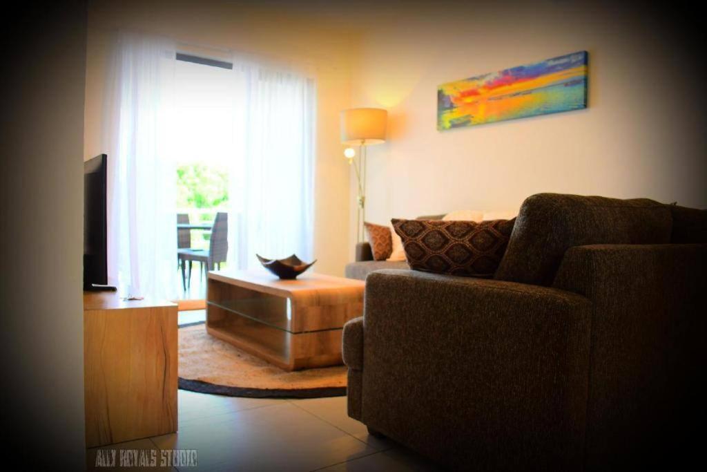 Modern And Cosy Condo: Westwood Apartments Flic-en-Flacq Eksteriør bilde